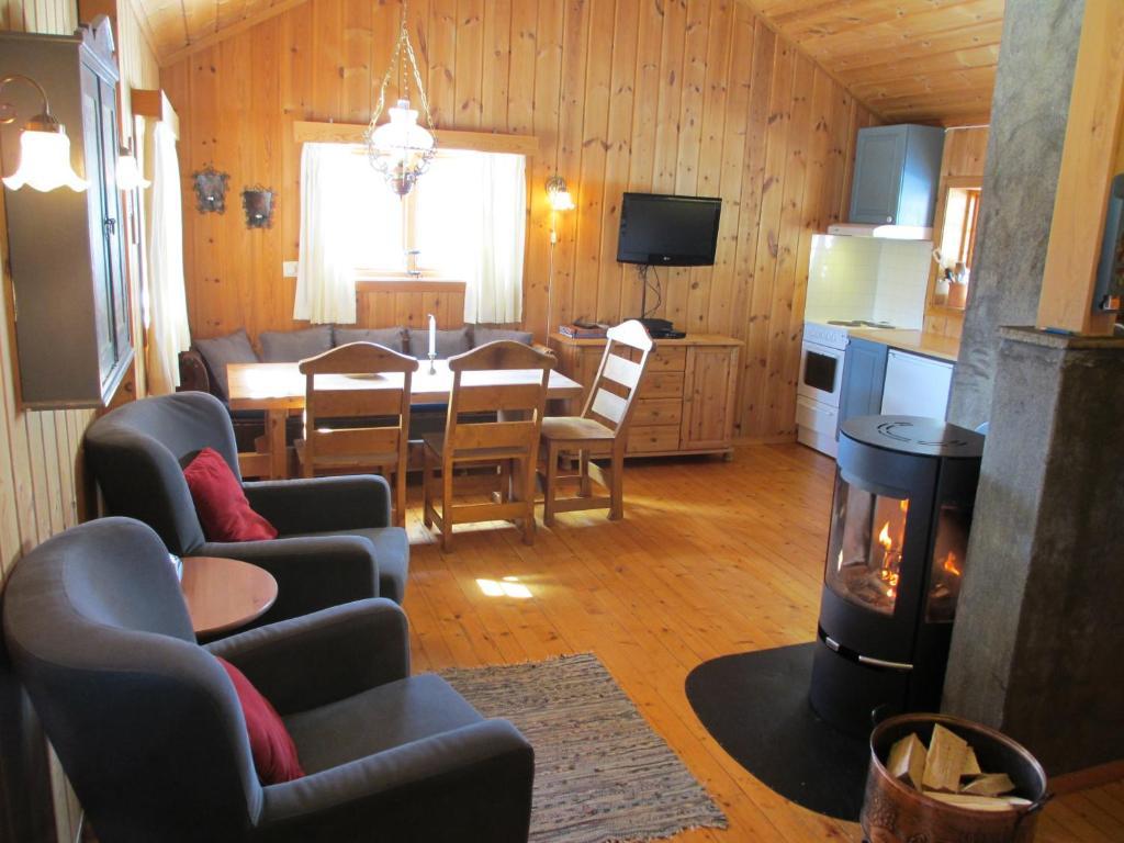 Hogstul Hytter - Skojestua - 2 Bedroom Cottage Tuddal Ruang foto